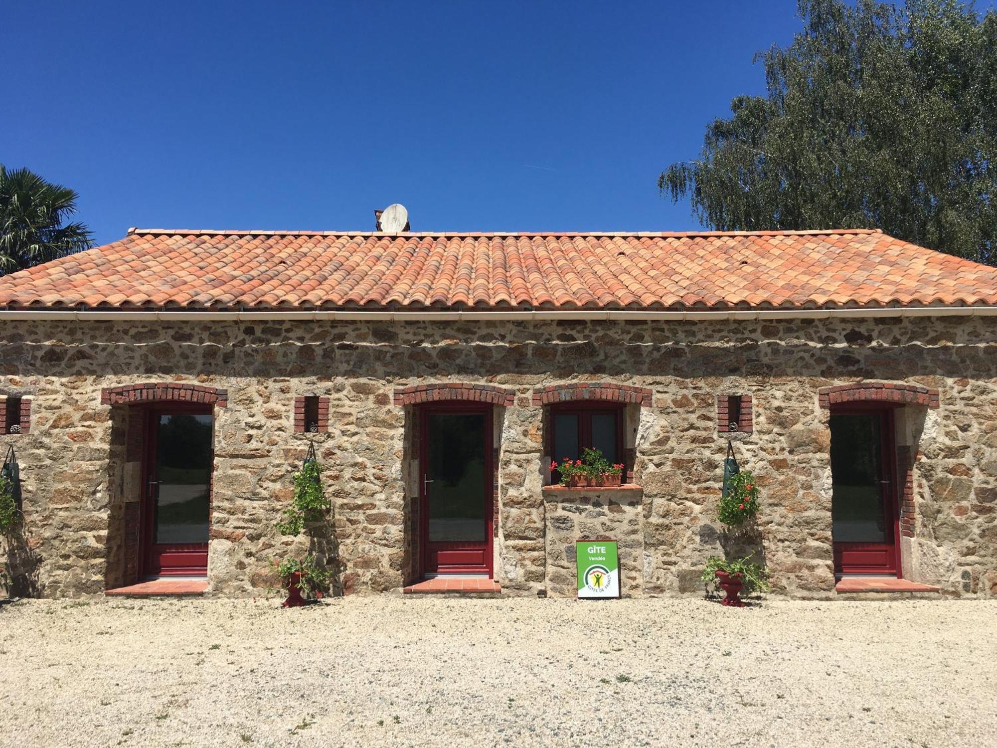 Gite Charmant A La Campagne Avec Terrasse, Proche Du Puy Du Fou Et De La Riviere Sevre - Fr-1-426-249 Sevremont Exterior foto